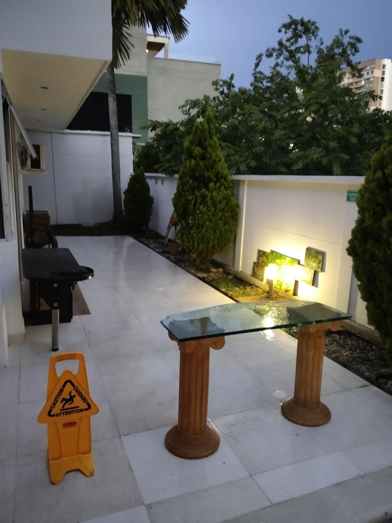 Hotel Premium House Floridablanca Buitenkant foto