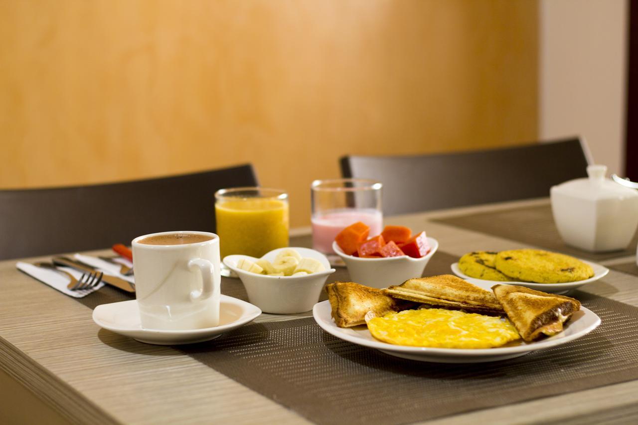 Hotel Premium House Floridablanca Buitenkant foto